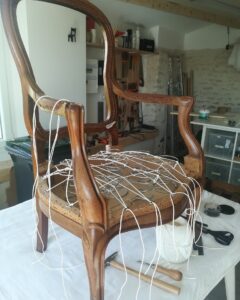 préparation des ressorts pour l'étape du guindage